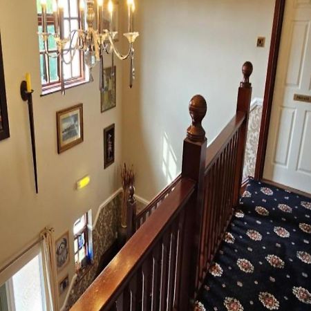 Parc Lodge Guesthouse Bridgend  Buitenkant foto