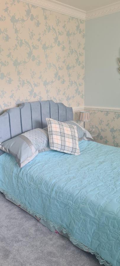 Parc Lodge Guesthouse Bridgend  Buitenkant foto