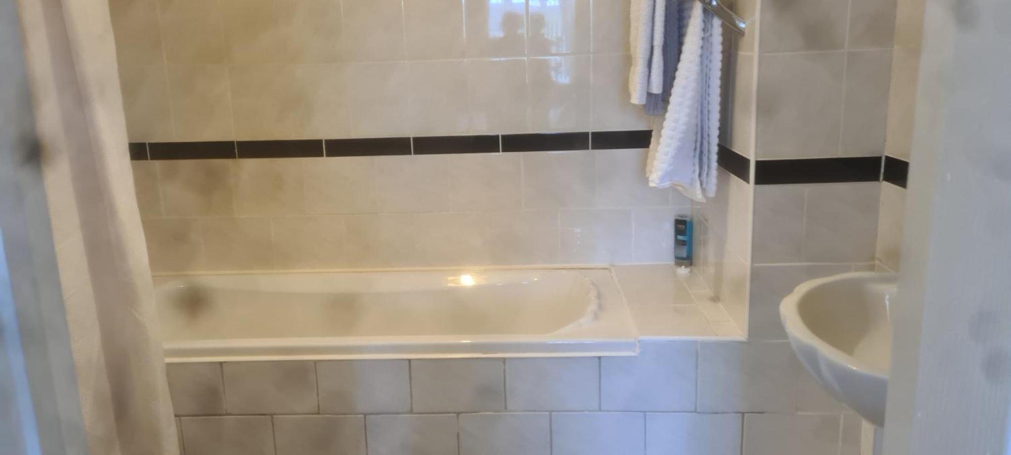 Parc Lodge Guesthouse Bridgend  Kamer foto
